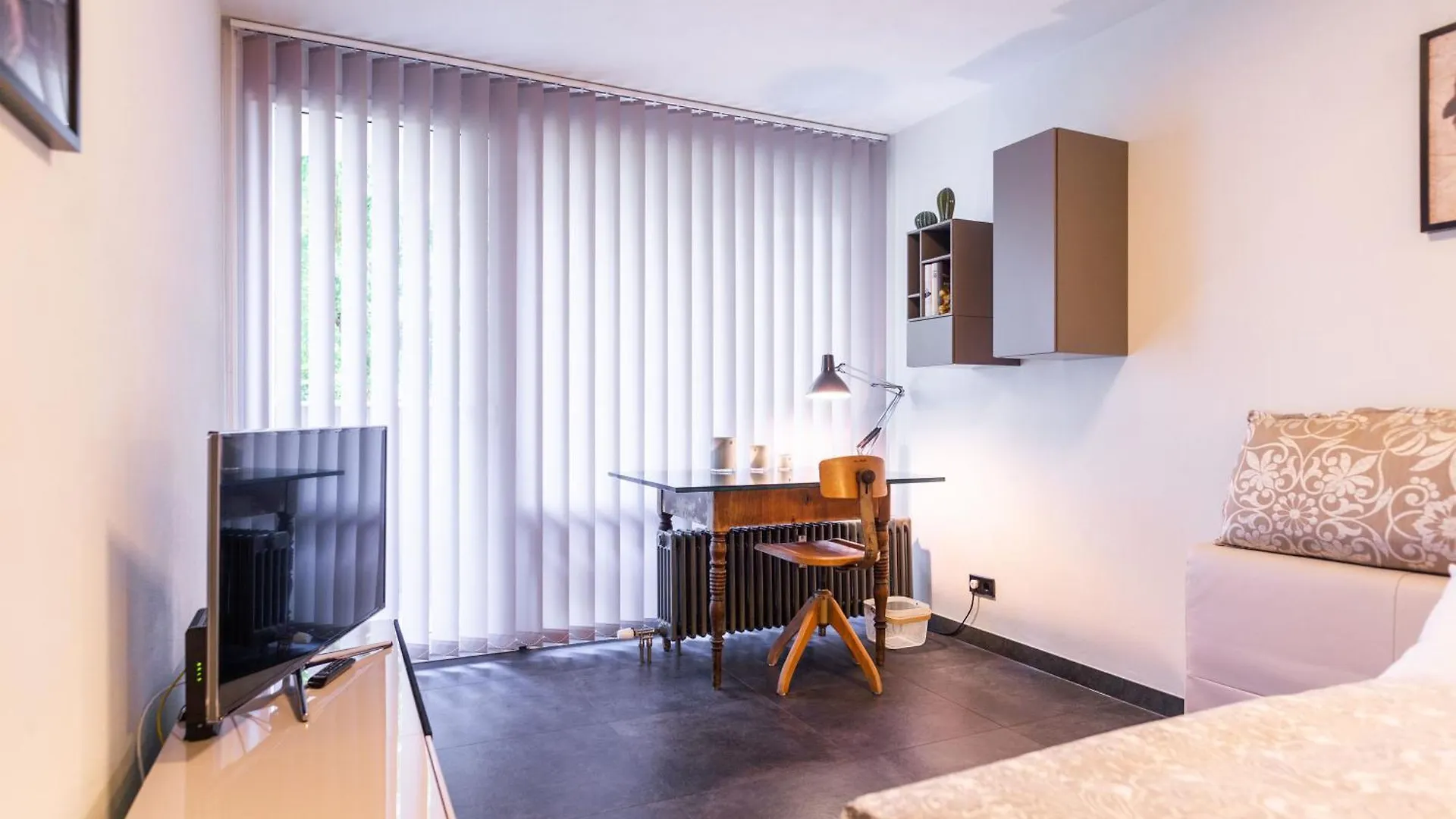 Apartment Ech1 Gerbrunn 0*,